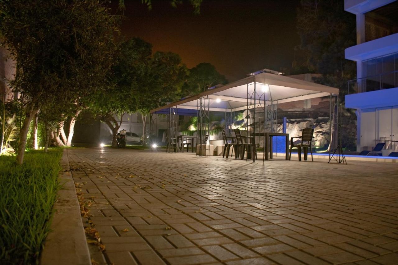 Silver Inn Hotel Cerro Azul Bagian luar foto