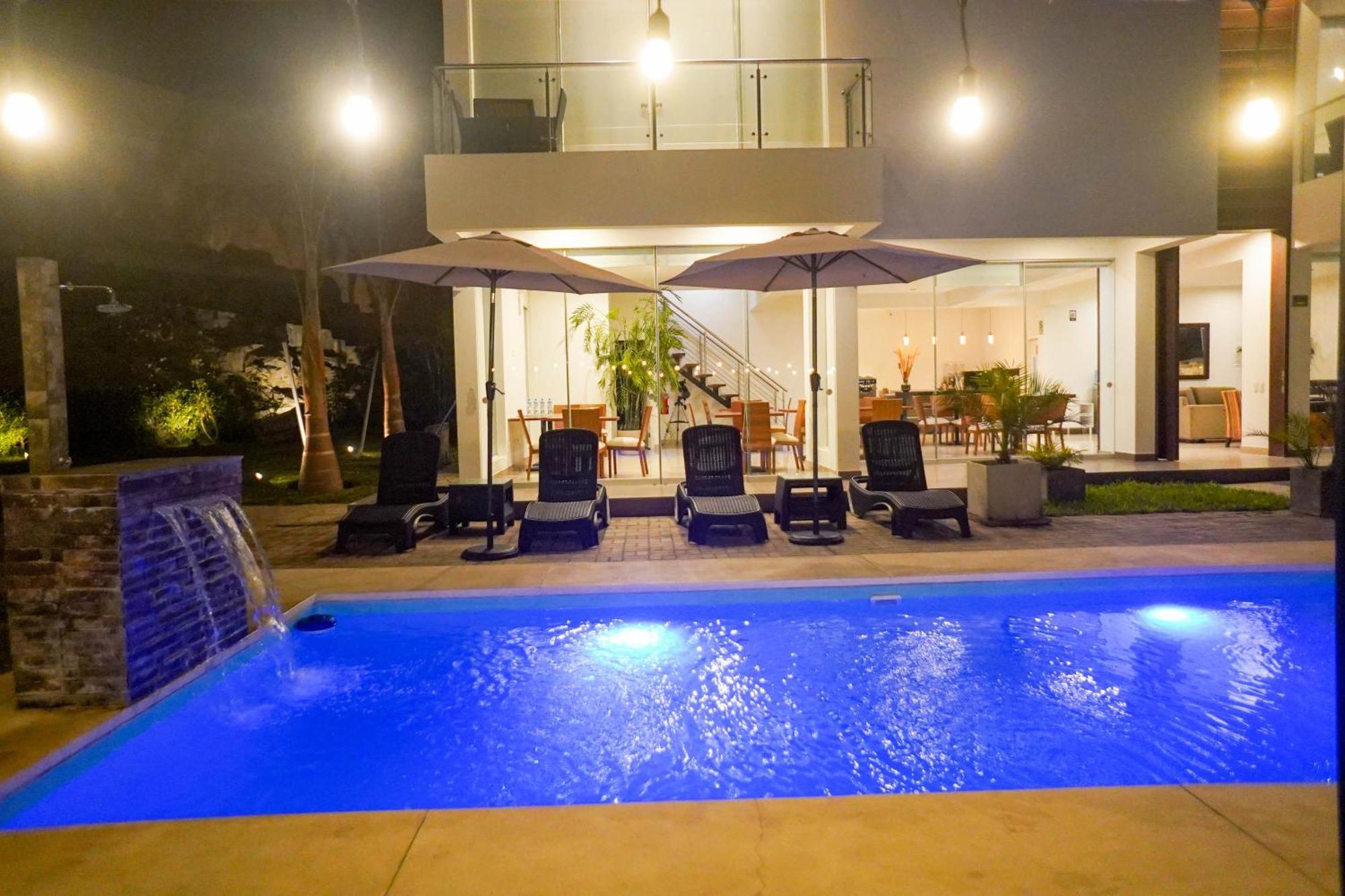 Silver Inn Hotel Cerro Azul Bagian luar foto