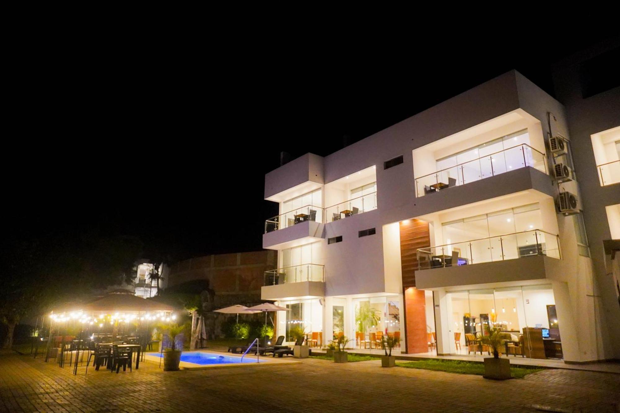 Silver Inn Hotel Cerro Azul Bagian luar foto