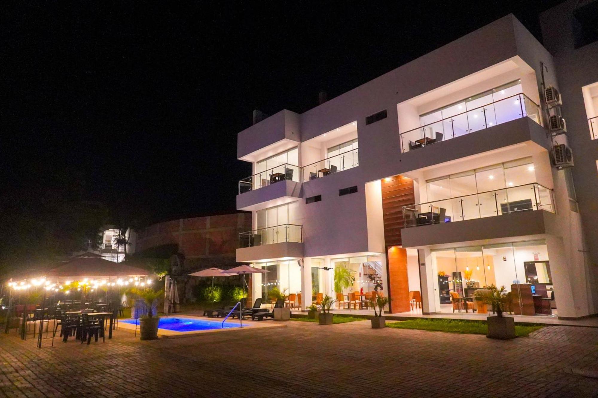 Silver Inn Hotel Cerro Azul Bagian luar foto