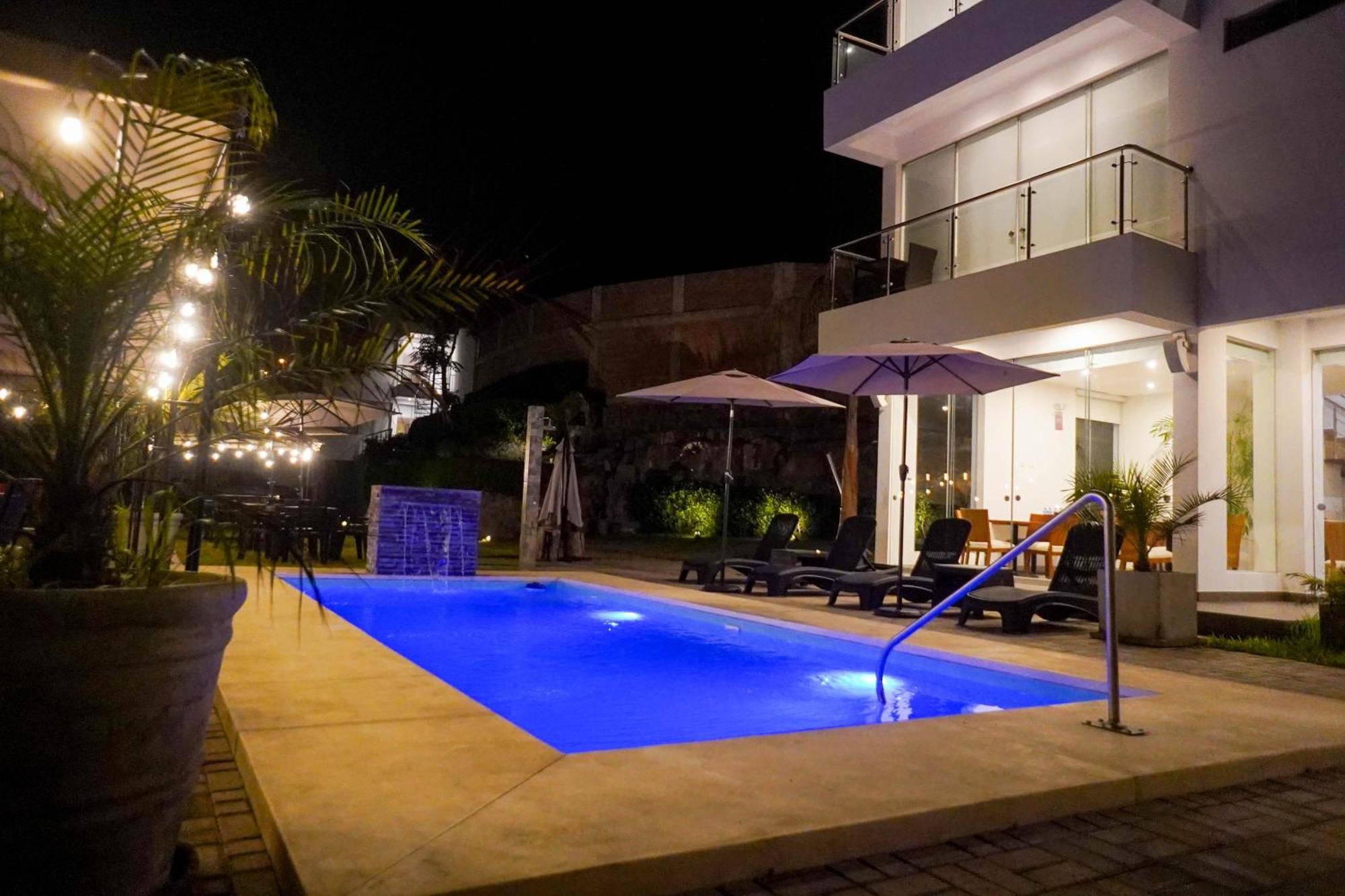 Silver Inn Hotel Cerro Azul Bagian luar foto